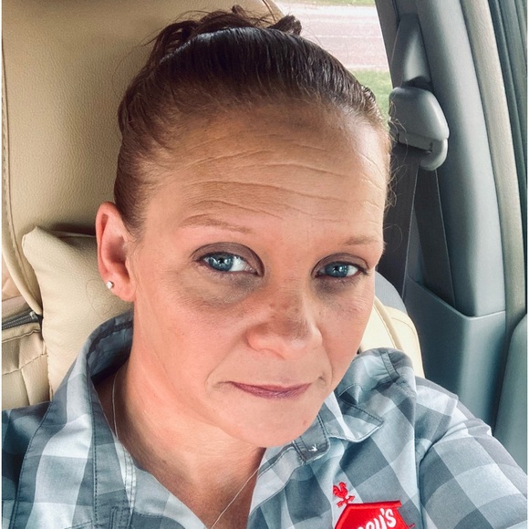 Meet your Posher, Darby - Picture 7 of 16